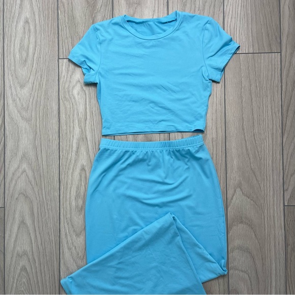 NWOT Two Piece Skirt Set - Picture 3 of 3